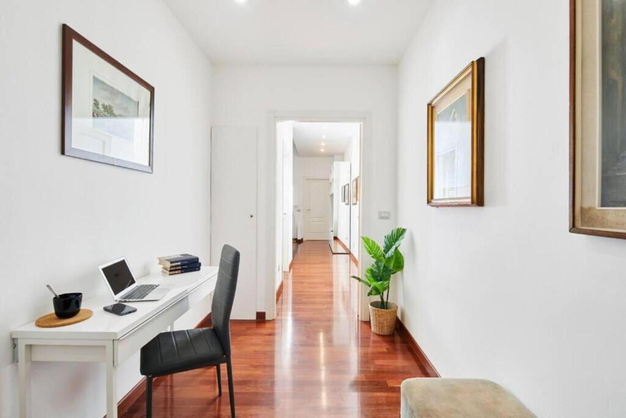 Apartment Duomo-fiera - Five Stars Milanese Style By Halldis *