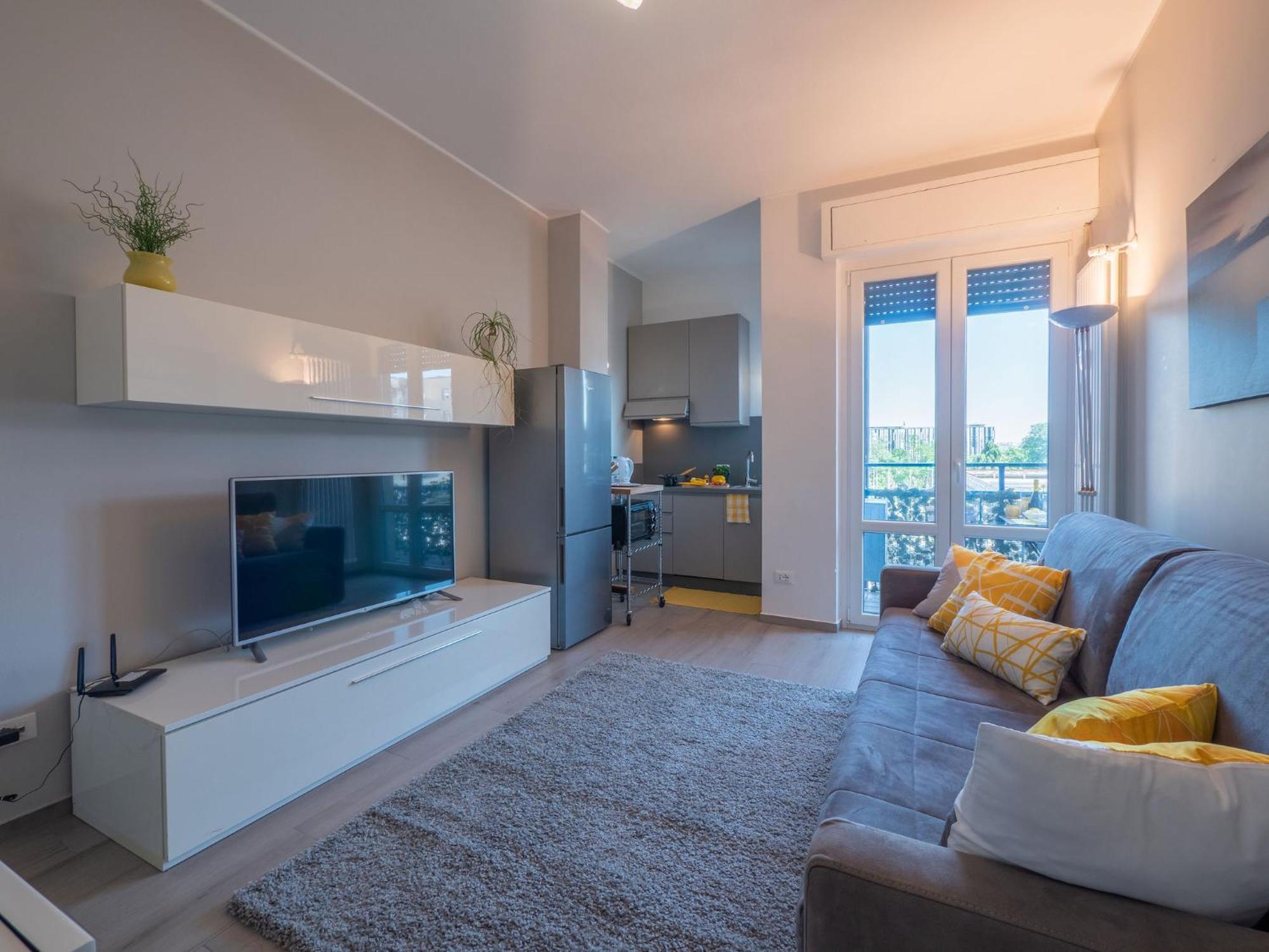 Xenia - Modern, Quiet And Cozy