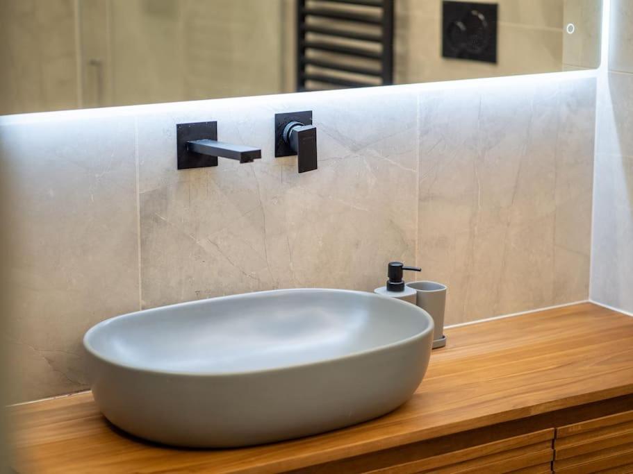 Navigli Center Of Fashion District Apartment *