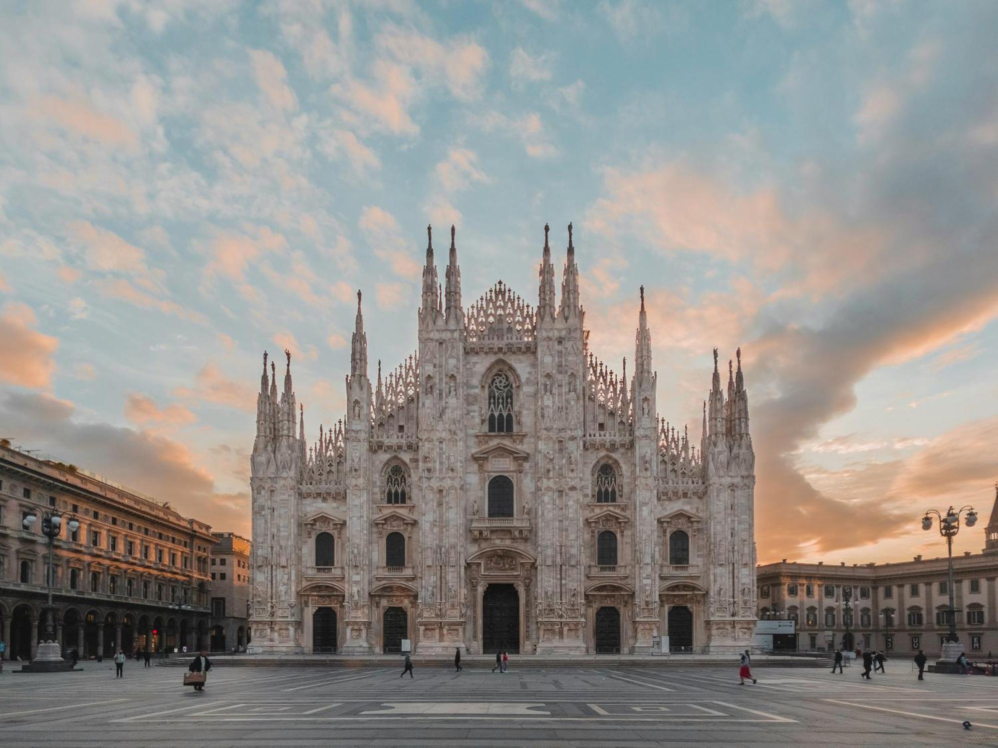 Nuovo Bilocale Prada A 2 Passi & Duomo In 20 Min