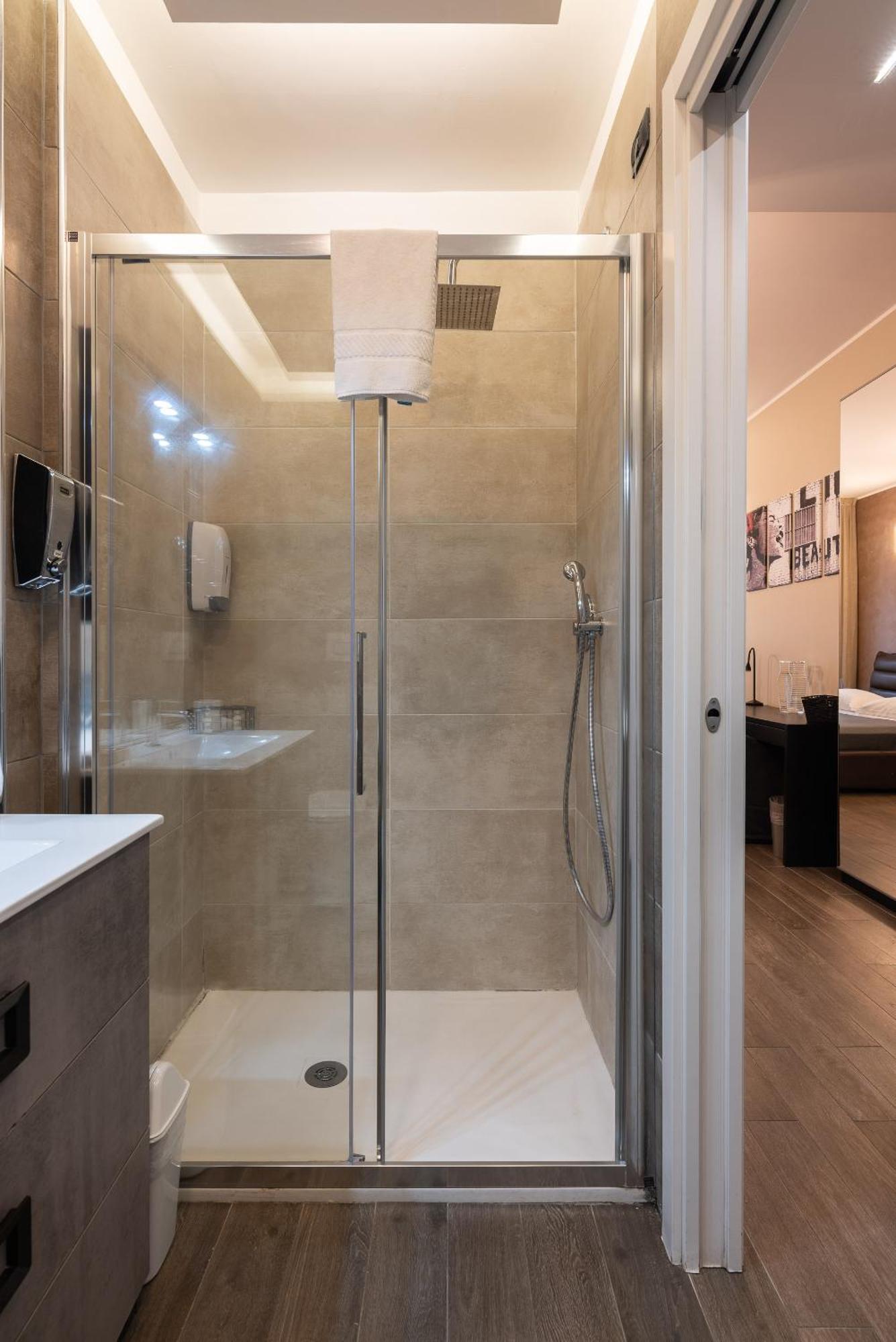 Double L Luxury * Mailand
