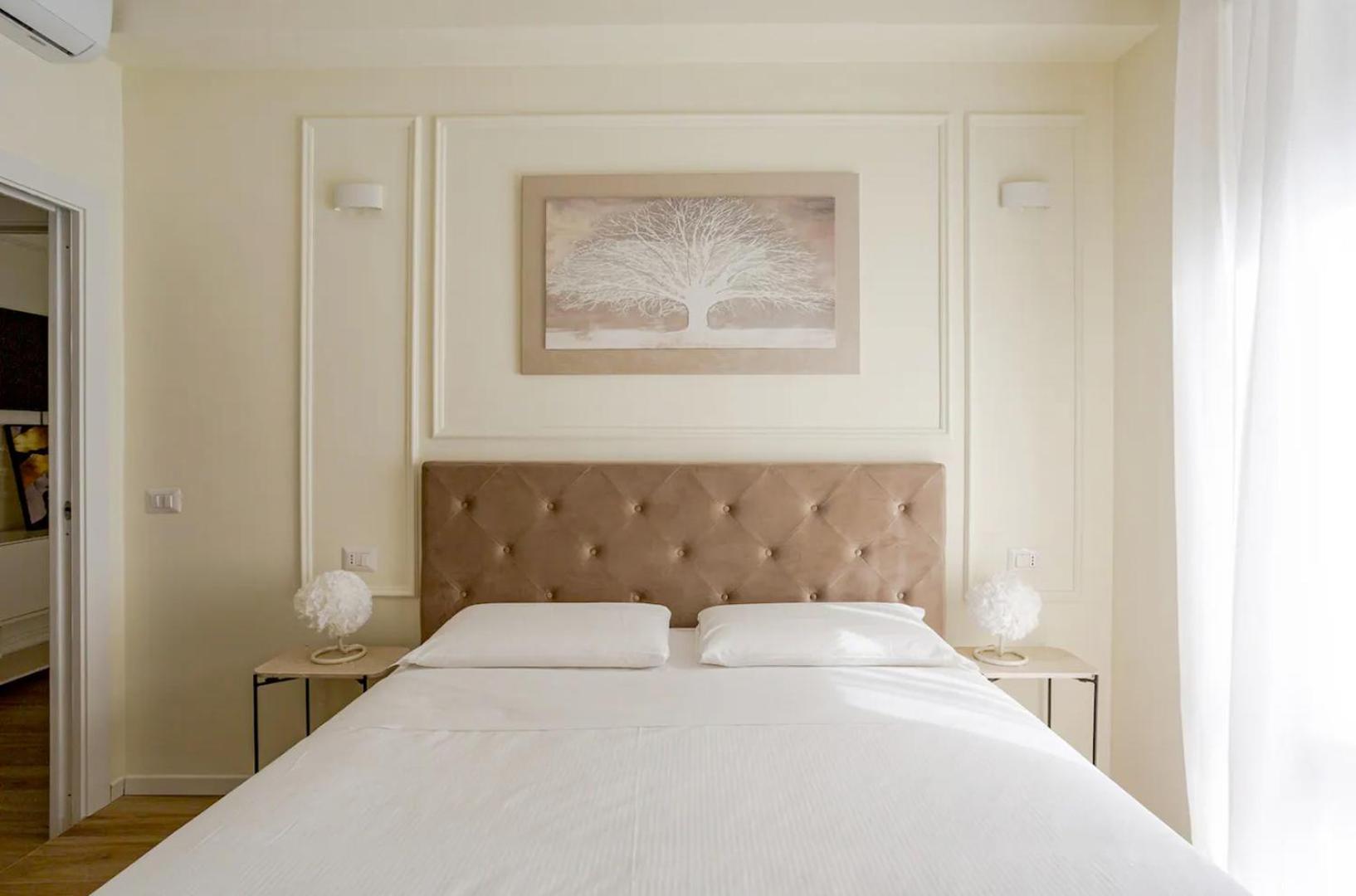 Champagne Apartment Milan
