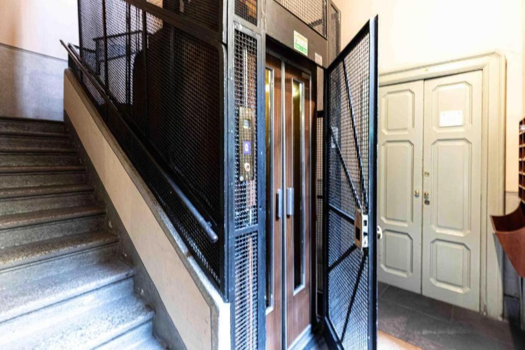 Loft House Via Della Spiga 50 Apartamento *