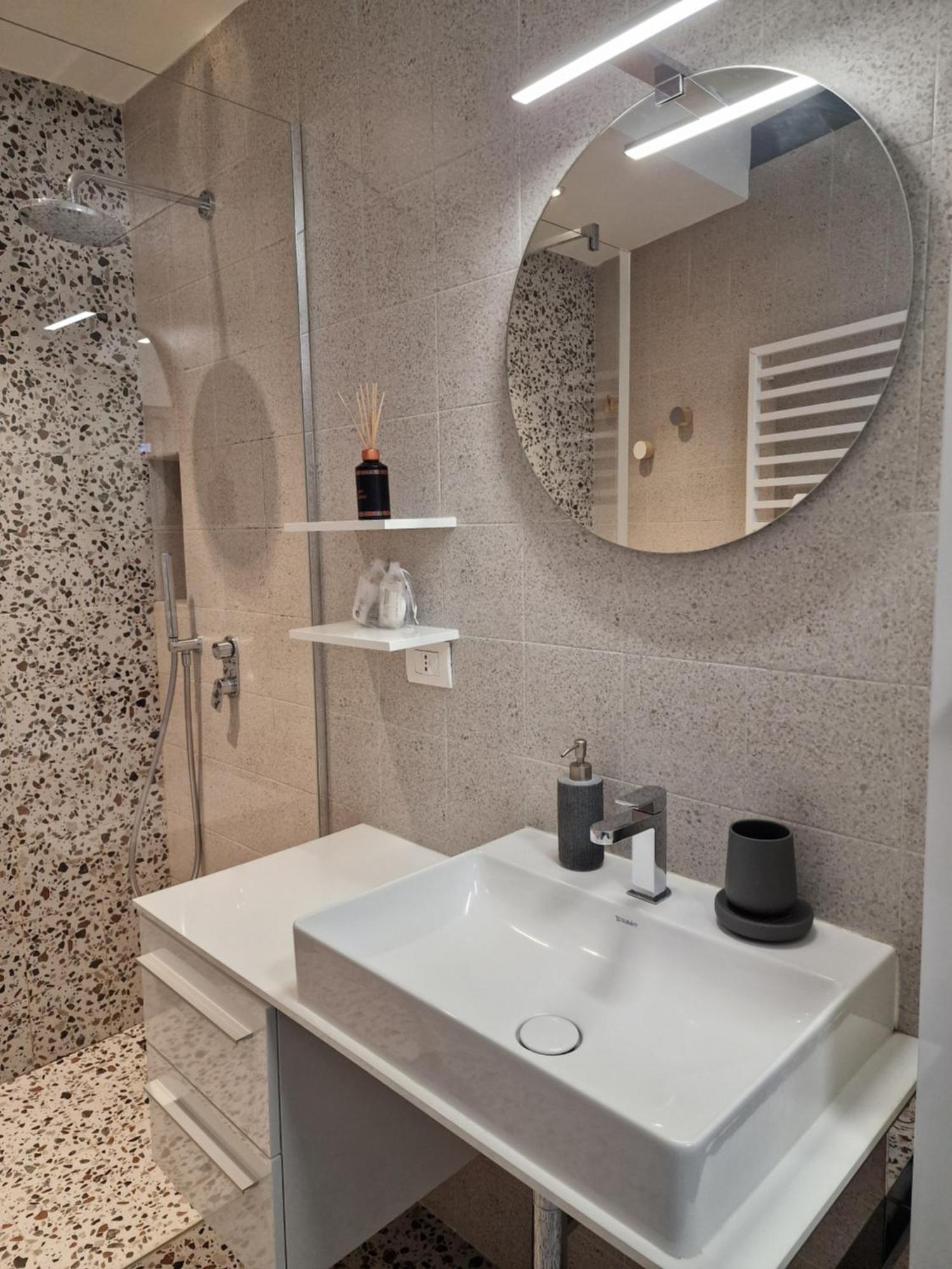 Cozy Flat Mins Walk To Navigli And Metro Porta Genova * Mailand