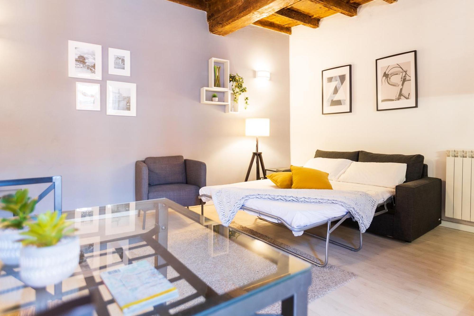 Apartment - Alzaia Naviglio Grande Mailand