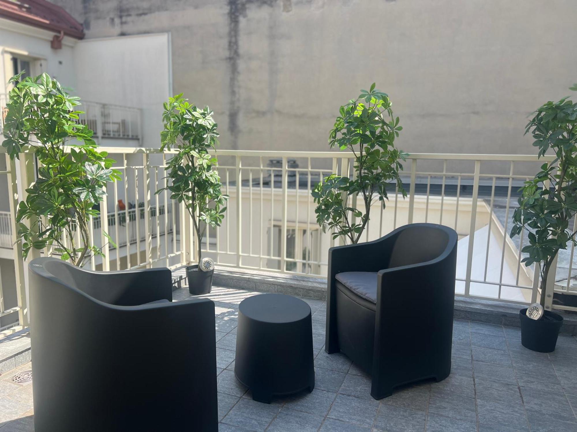Apartment Regina In Melegnano - Wifi, Breakfast Box And Terrace