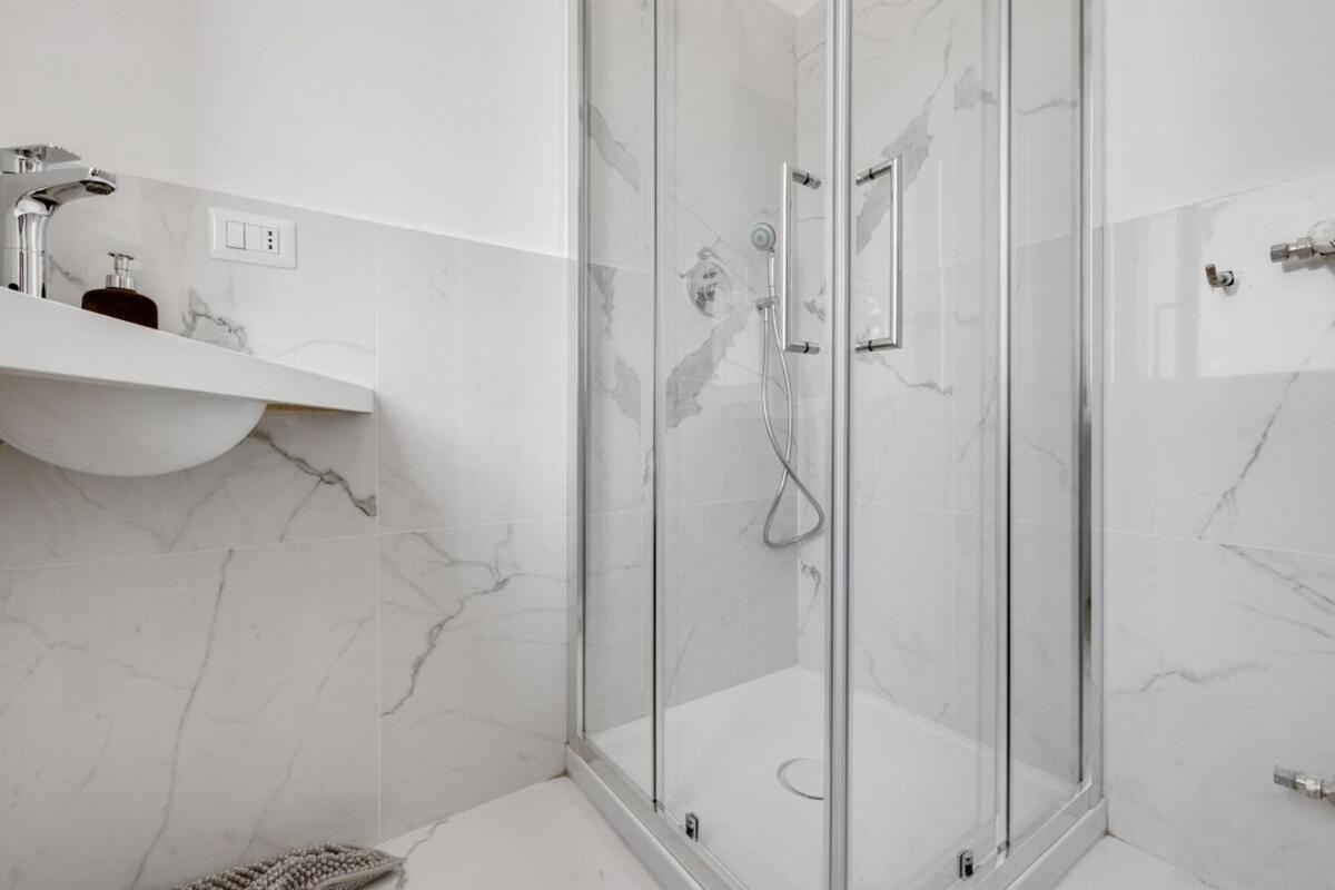 Homeby, Cozy Penthouse Apartment Milan