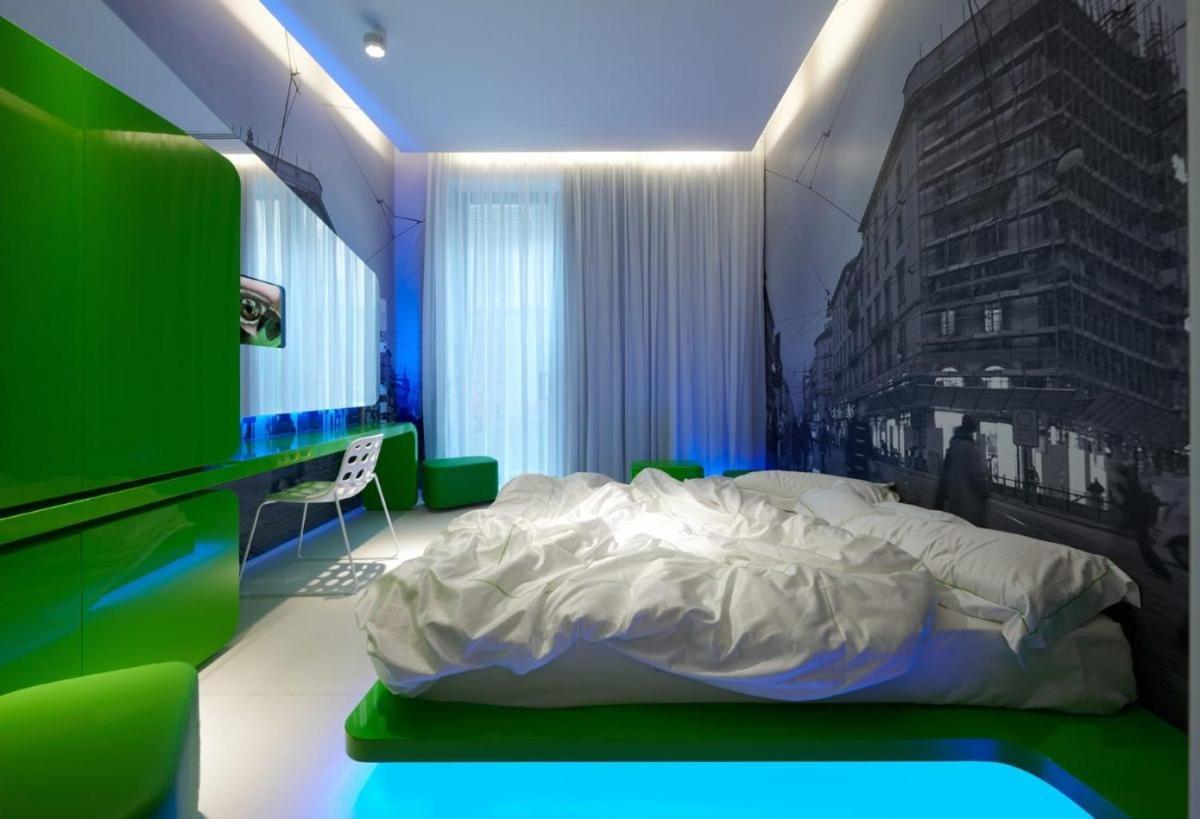 Town House Street Hotel *