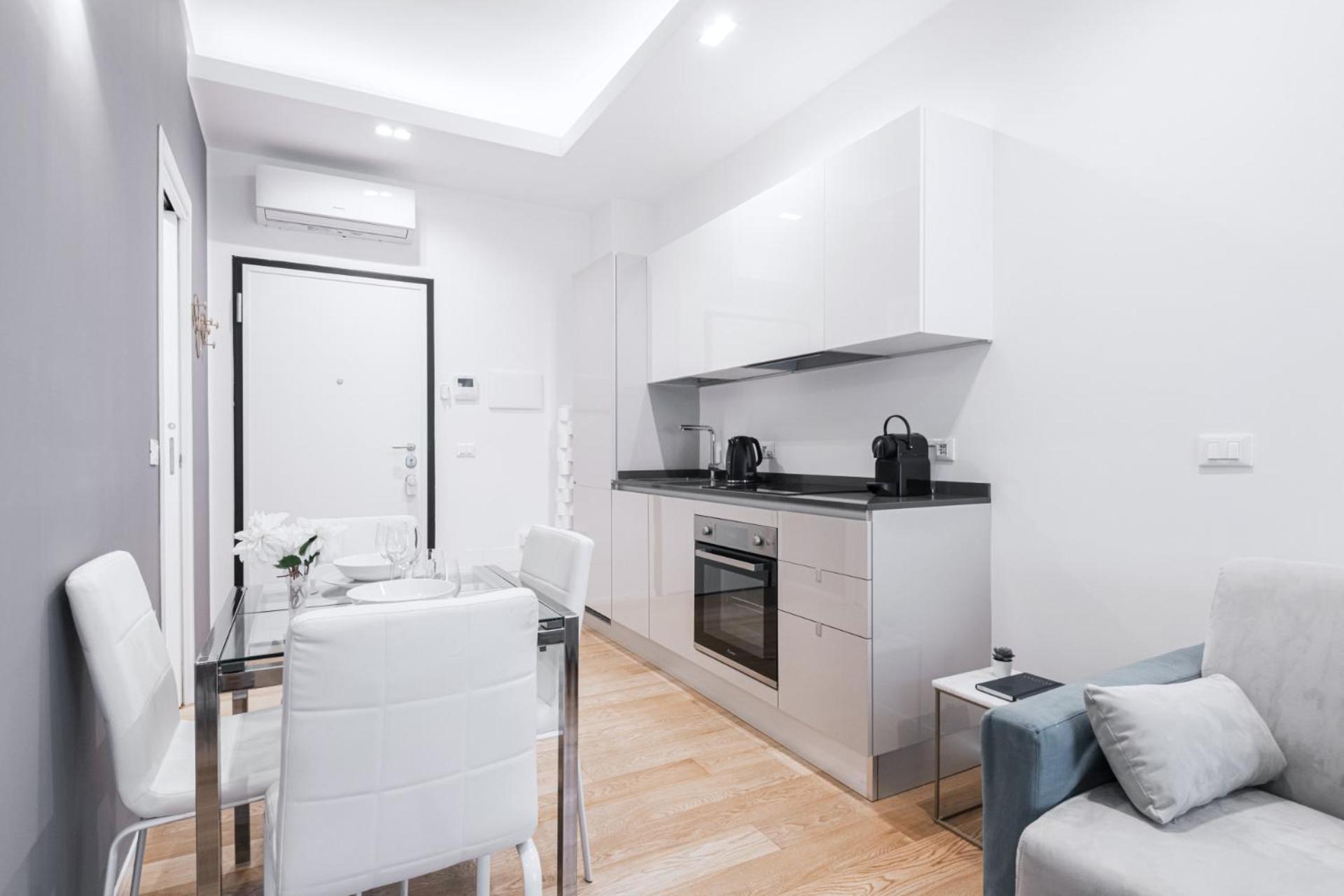 Easylife - Bellissimo Vicino Al Duomo Apartamento Milão
