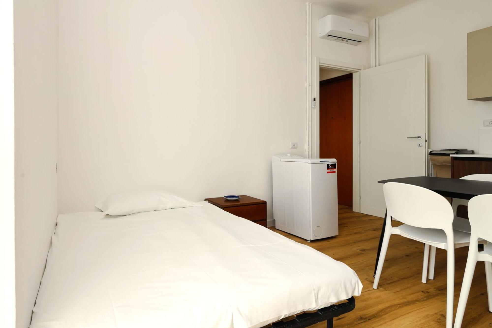 Joivy 1-bed With Balcony Near Subway * Mailand