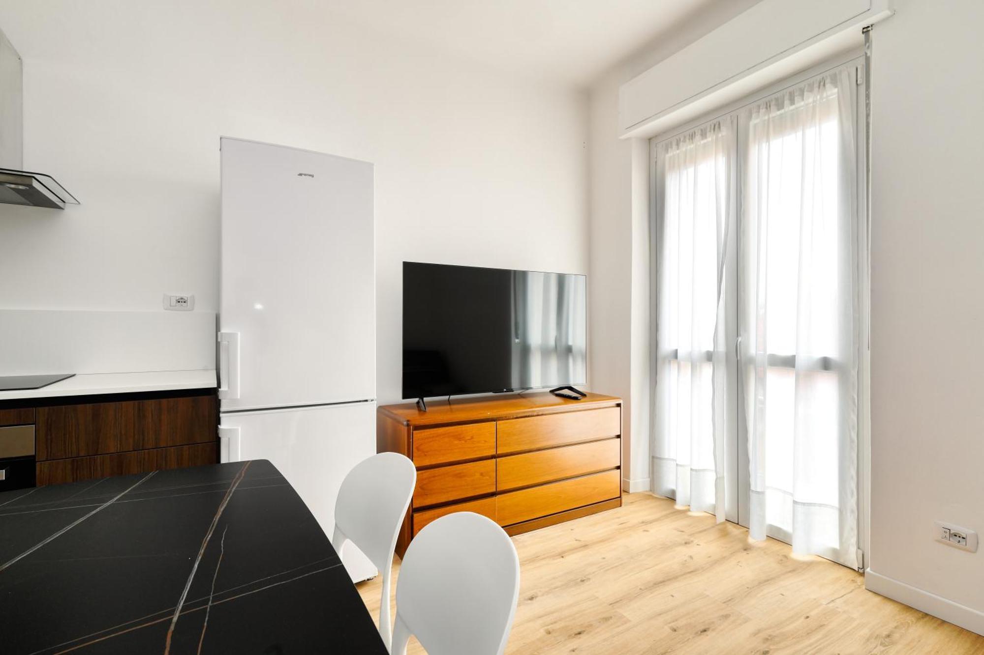 Apartment Joivy 1-bed With Balcony Near Subway *