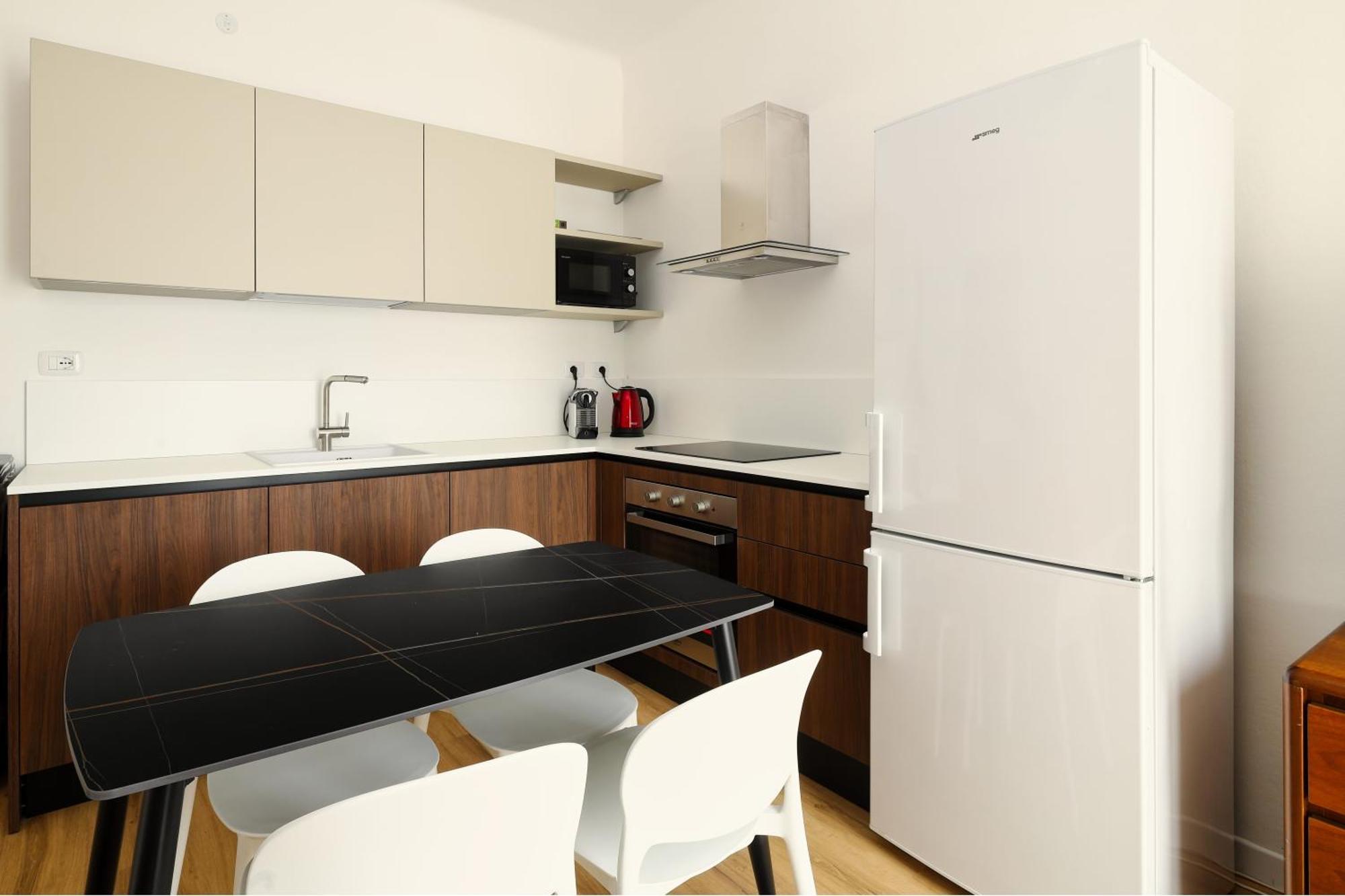 Joivy 1-bed With Balcony Near Subway Apartment