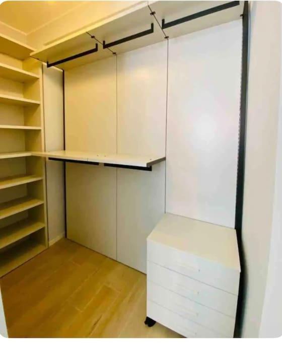 Apartment Lovely In Prada District Milan