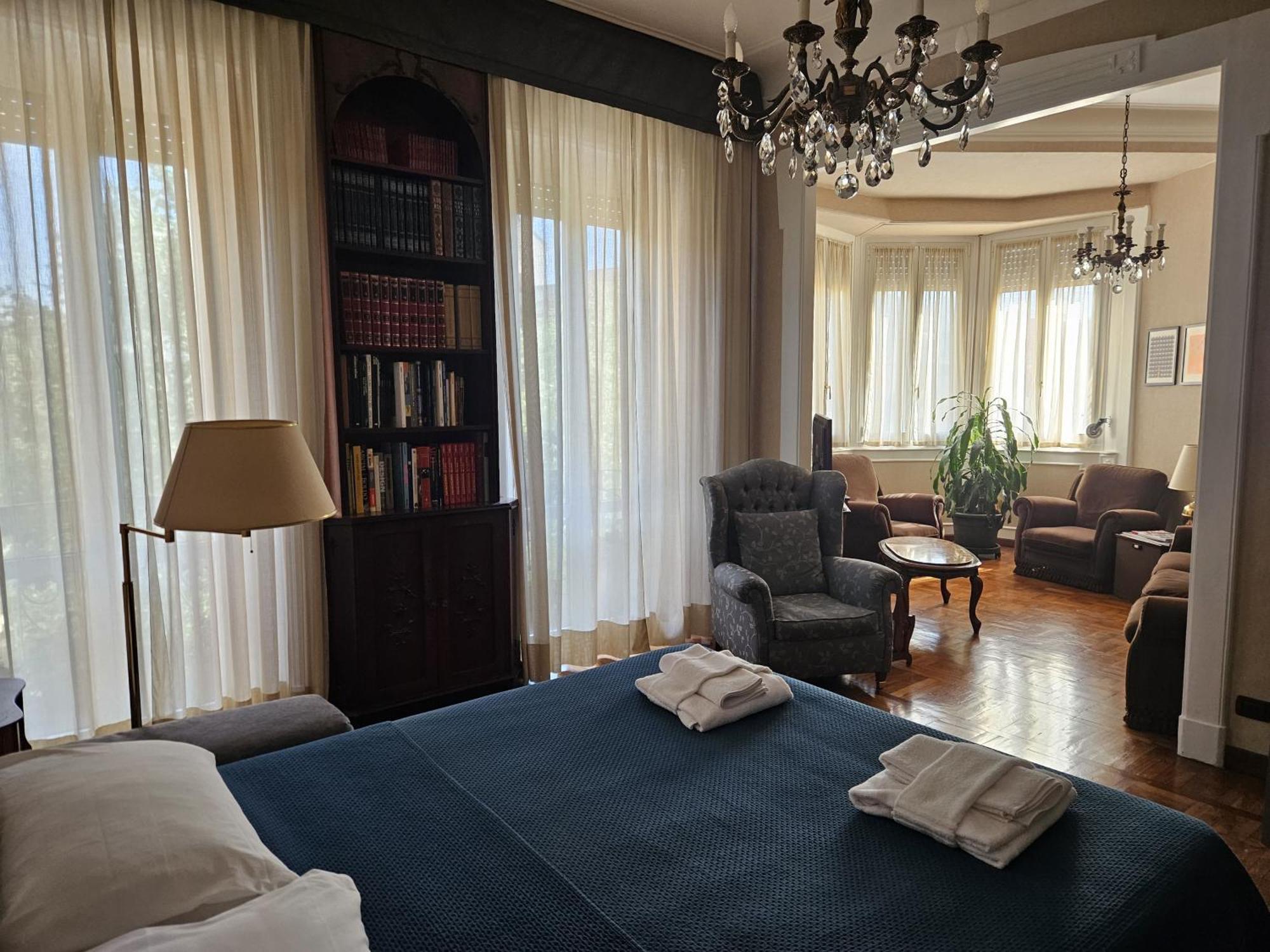 Homegallery - Elegante Milanese