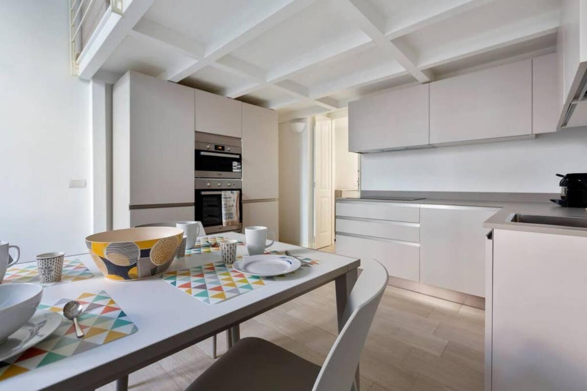 Luxury Duplex Corso Magenta 3pax-wifi Apartment