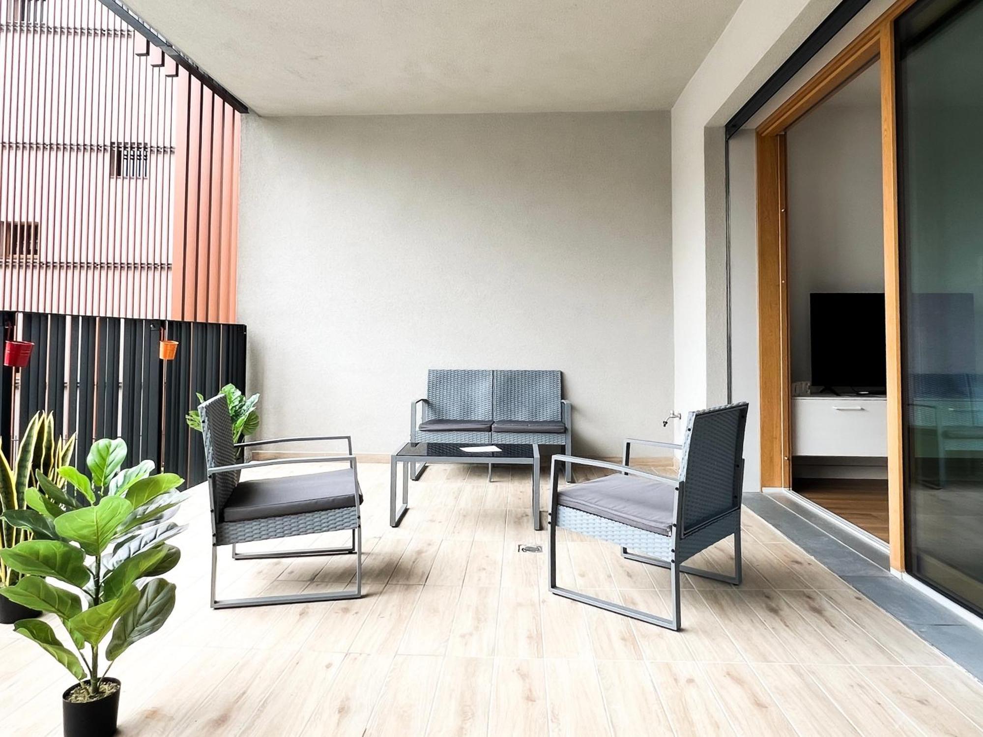 Comecasa Modern Terraced & Palestra Apartment Milan