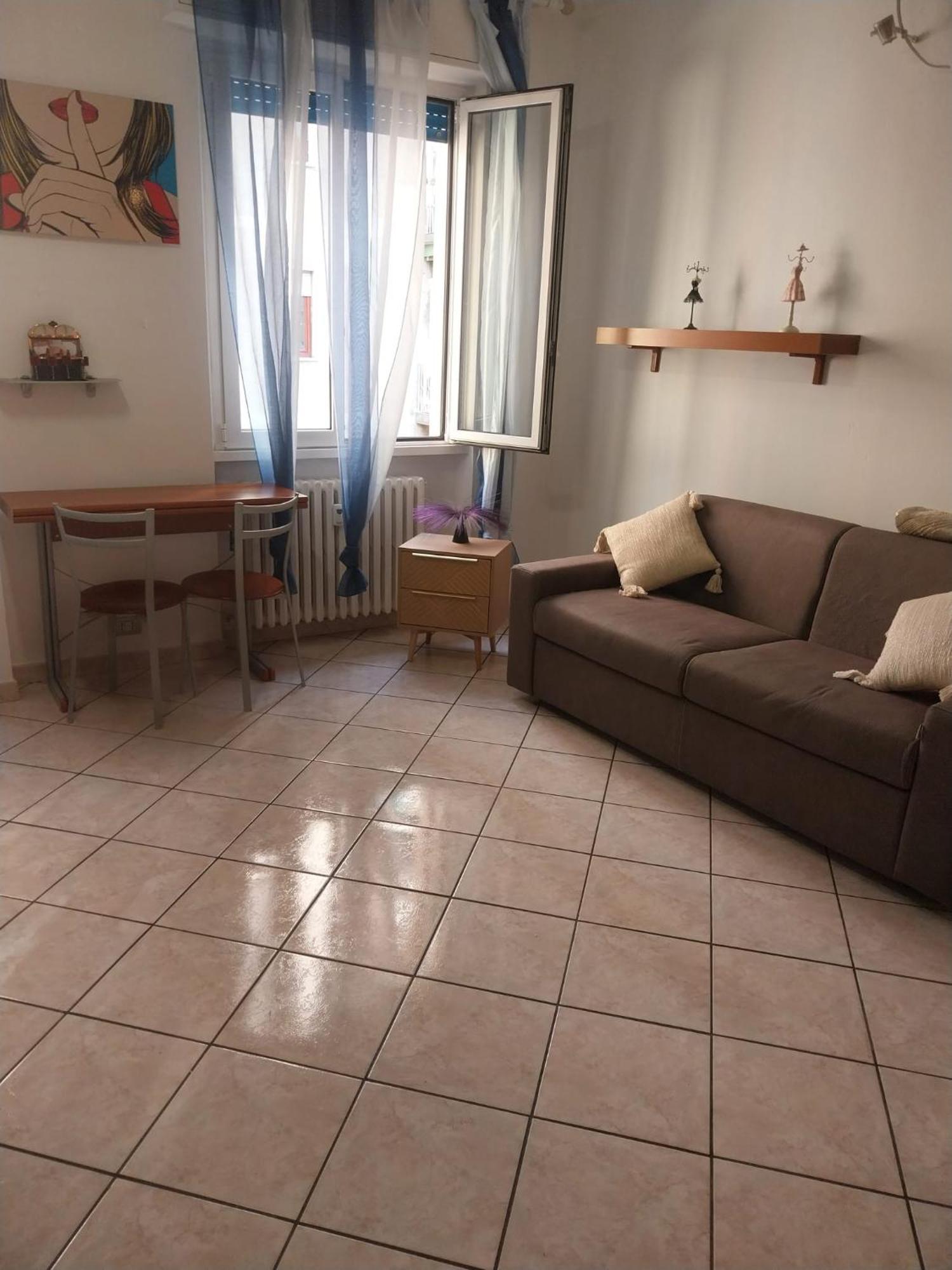 Apartment House Bi-cocchi