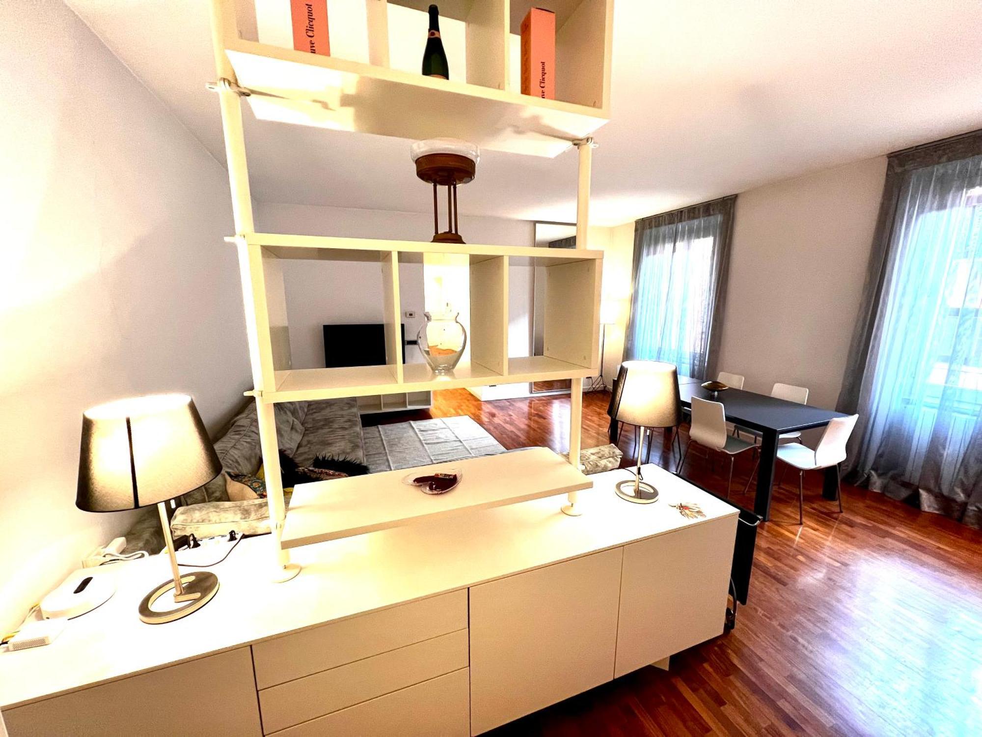 Big Luxury Shopping District Duomo Lima-m1 Fiera Apartment *