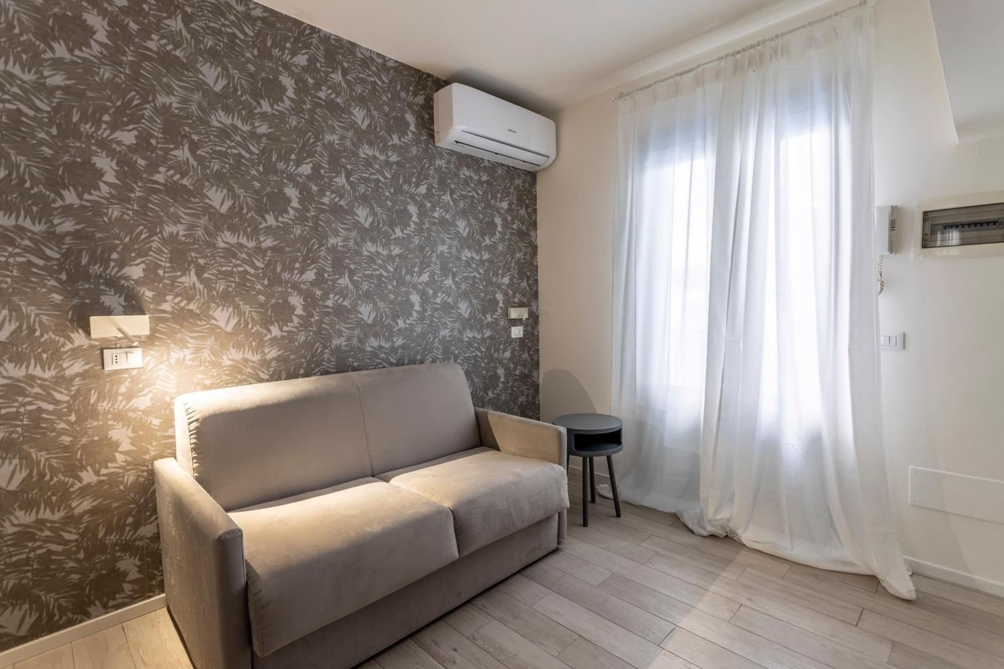 Italianway - The B Village Business Apartment