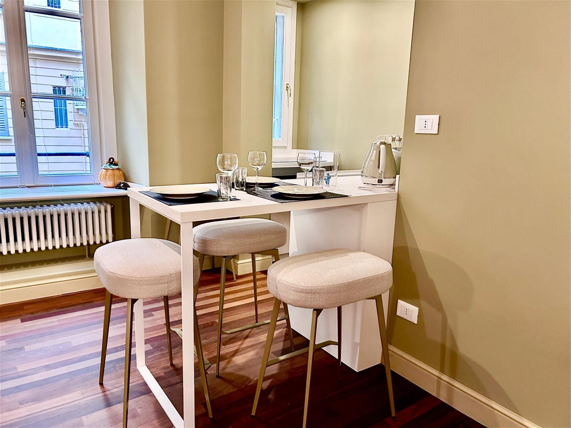 Apartment Via Monti, Cadorna Station, Historic Center Sforzesco Castle *