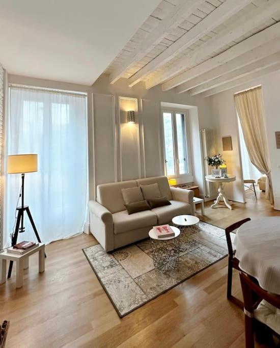 Isola Living Apartamento Milão