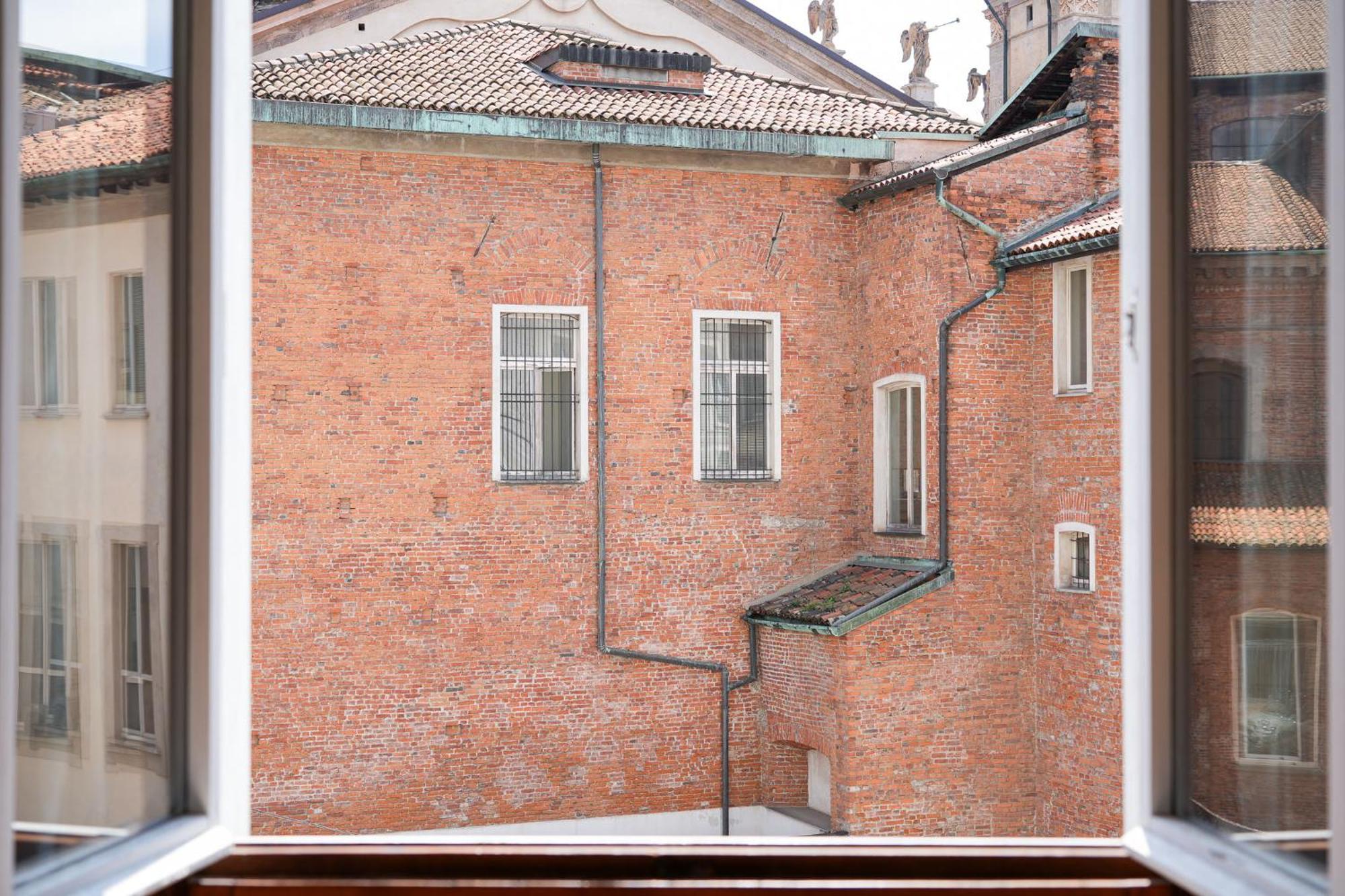 Duomo Center Apartment *