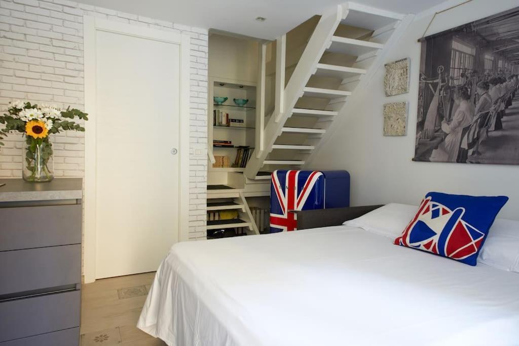 Apartment Quiet House In The Center - Porta Venezia Mailand