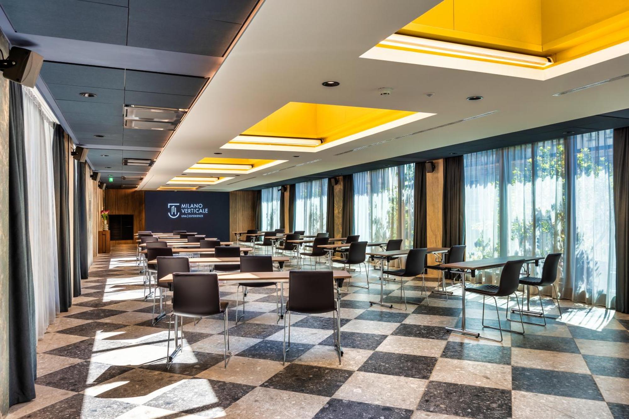 Verticale | Una Esperienze 4*
