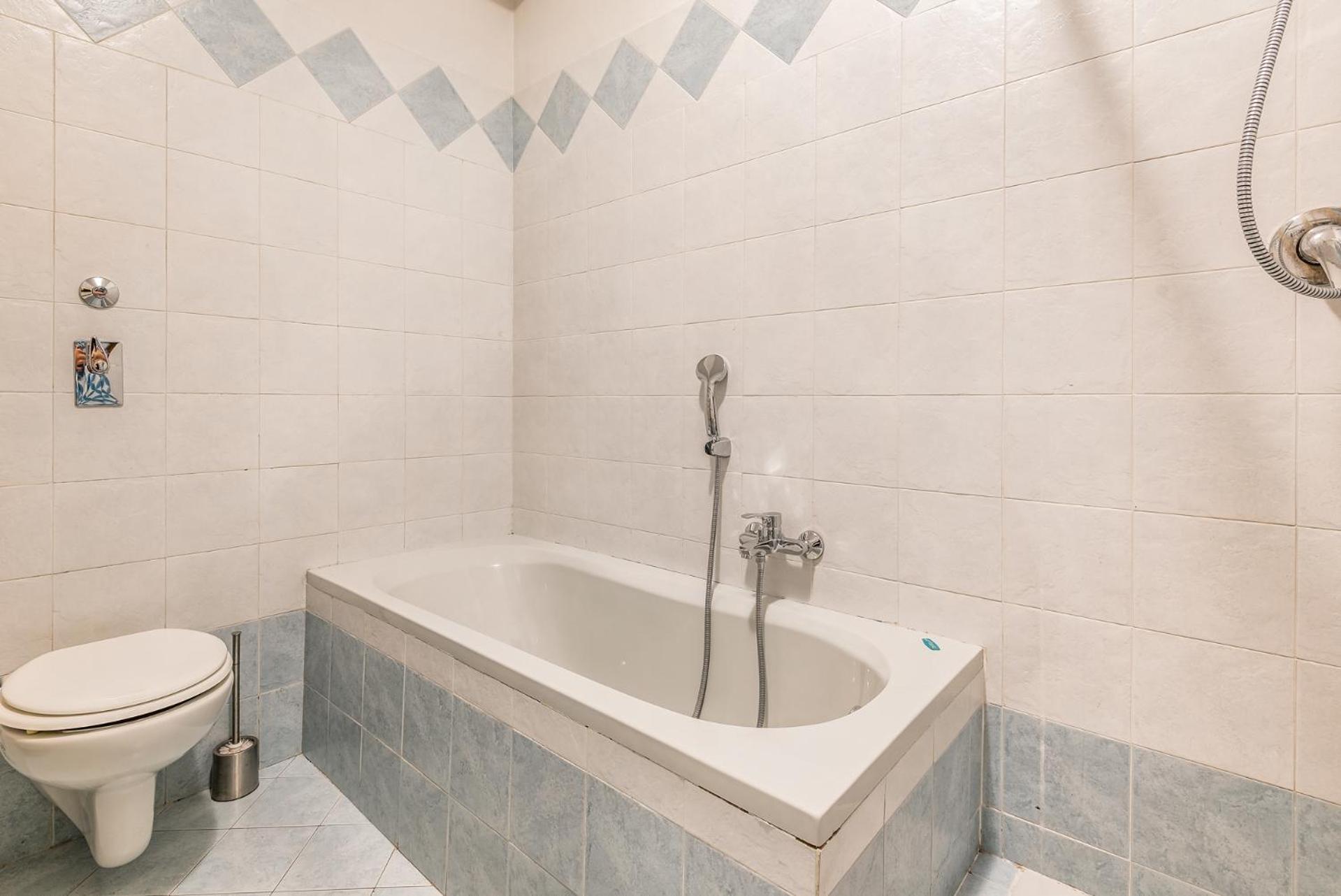 Confy 2pax- Via Tartini, 26