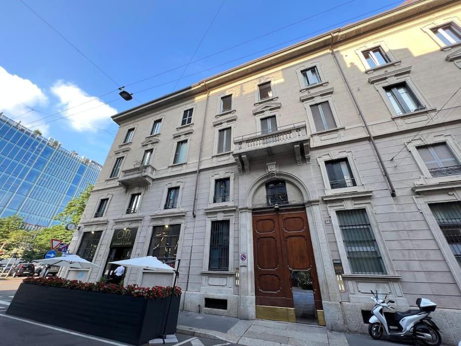 Taxi No-Need B&B - Metro, Train Station, Nightlife And Restaurants Apartment