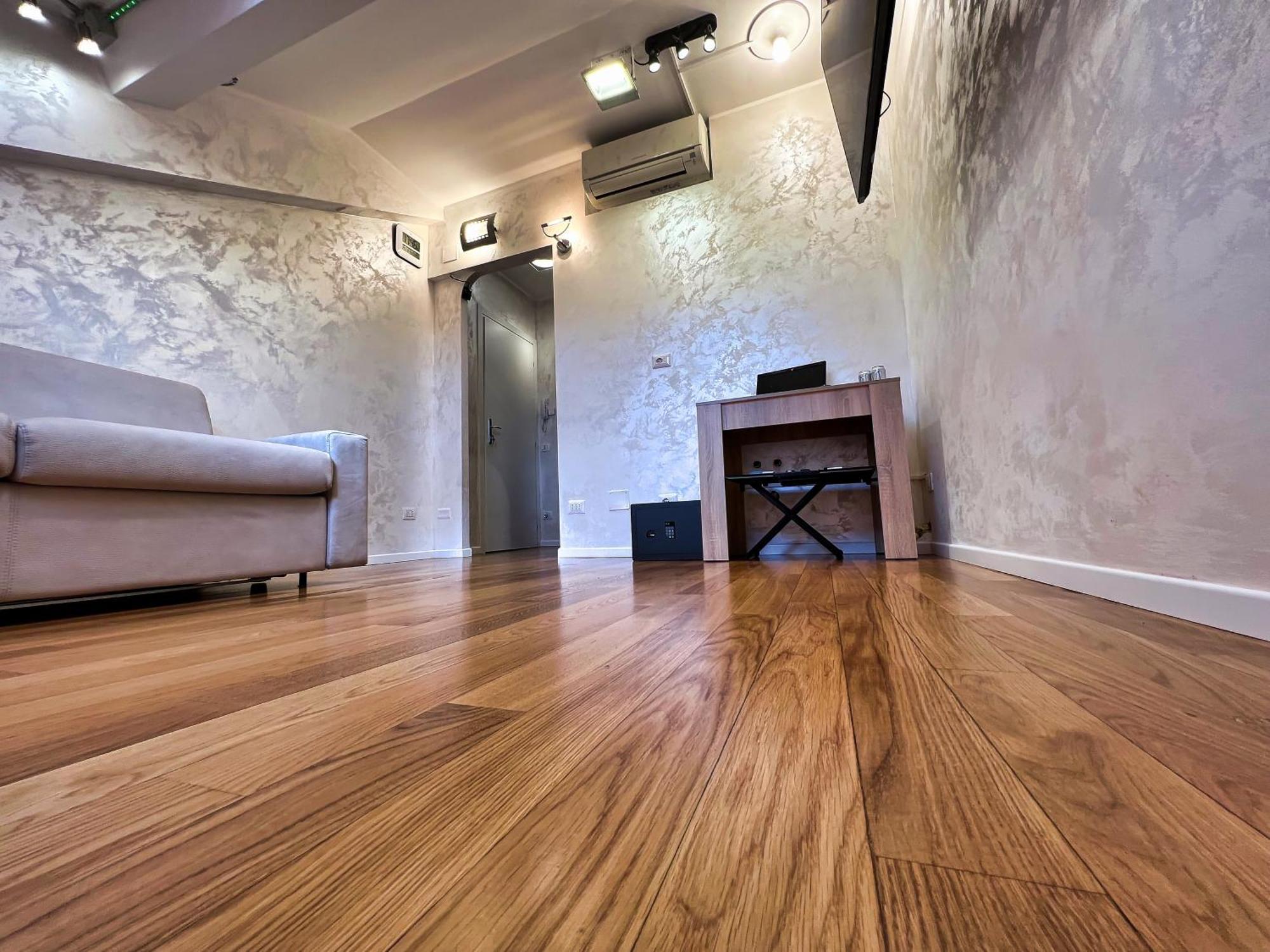 Apartment Taxi No-Need B&B - Metro, Train Station, Nightlife And Restaurants *