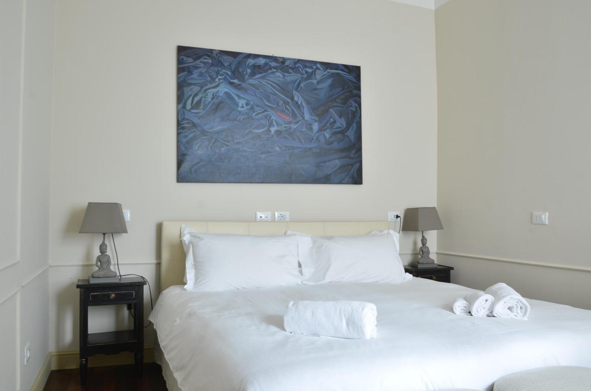 Via Monti, Cadorna Station, Historic Center Sforzesco Castle Apartment *