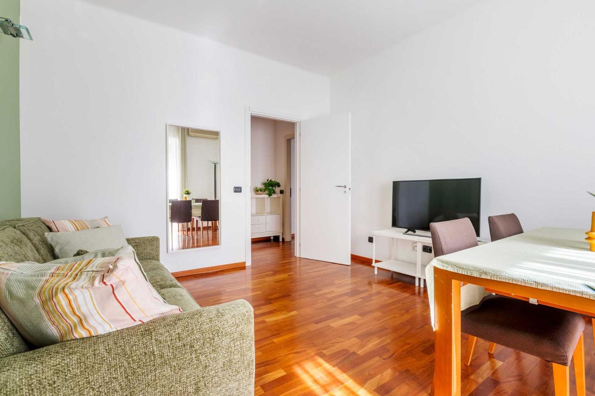 Luvi - Castiglioni Apartment *