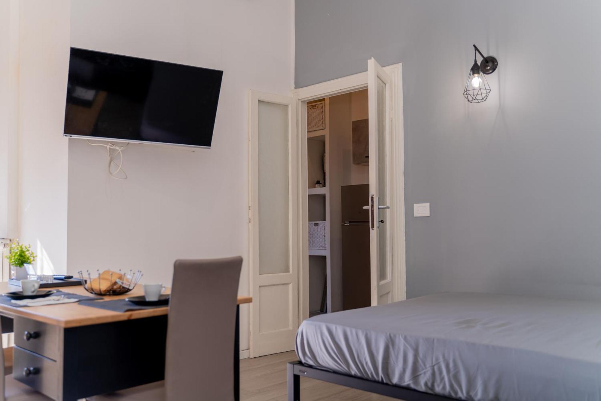 Near Metro-m5 Apartment *