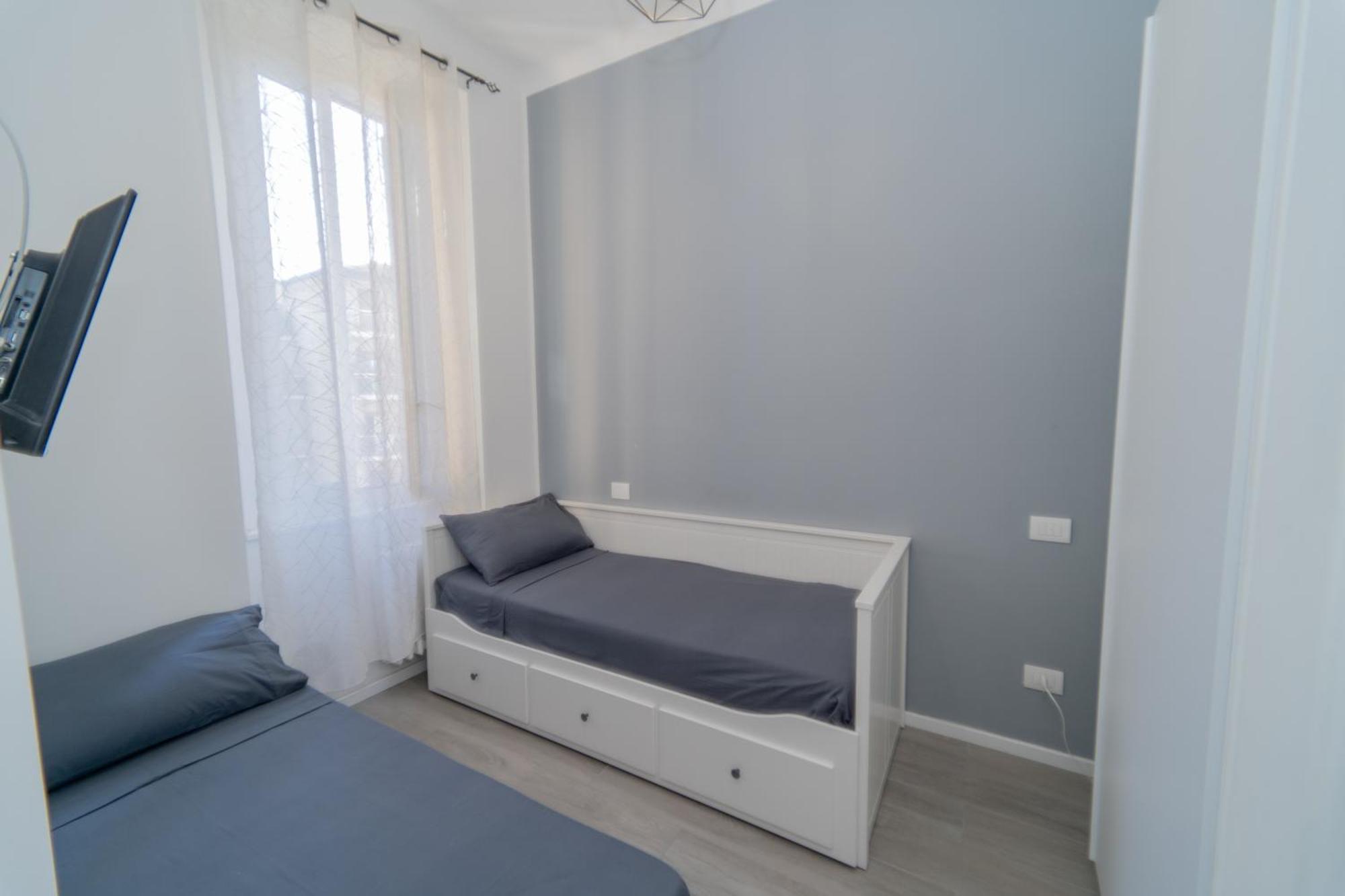 Near Metro-m5 Apartment Mailand