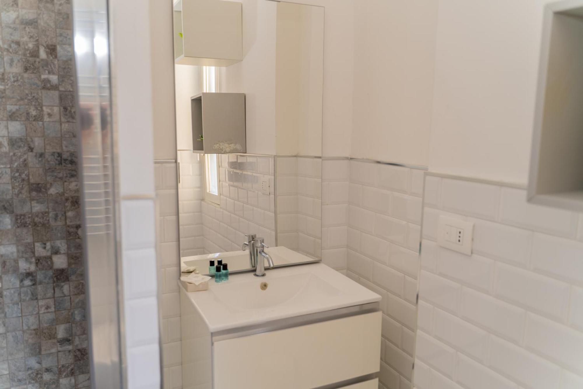 Apartment Near Metro-m5