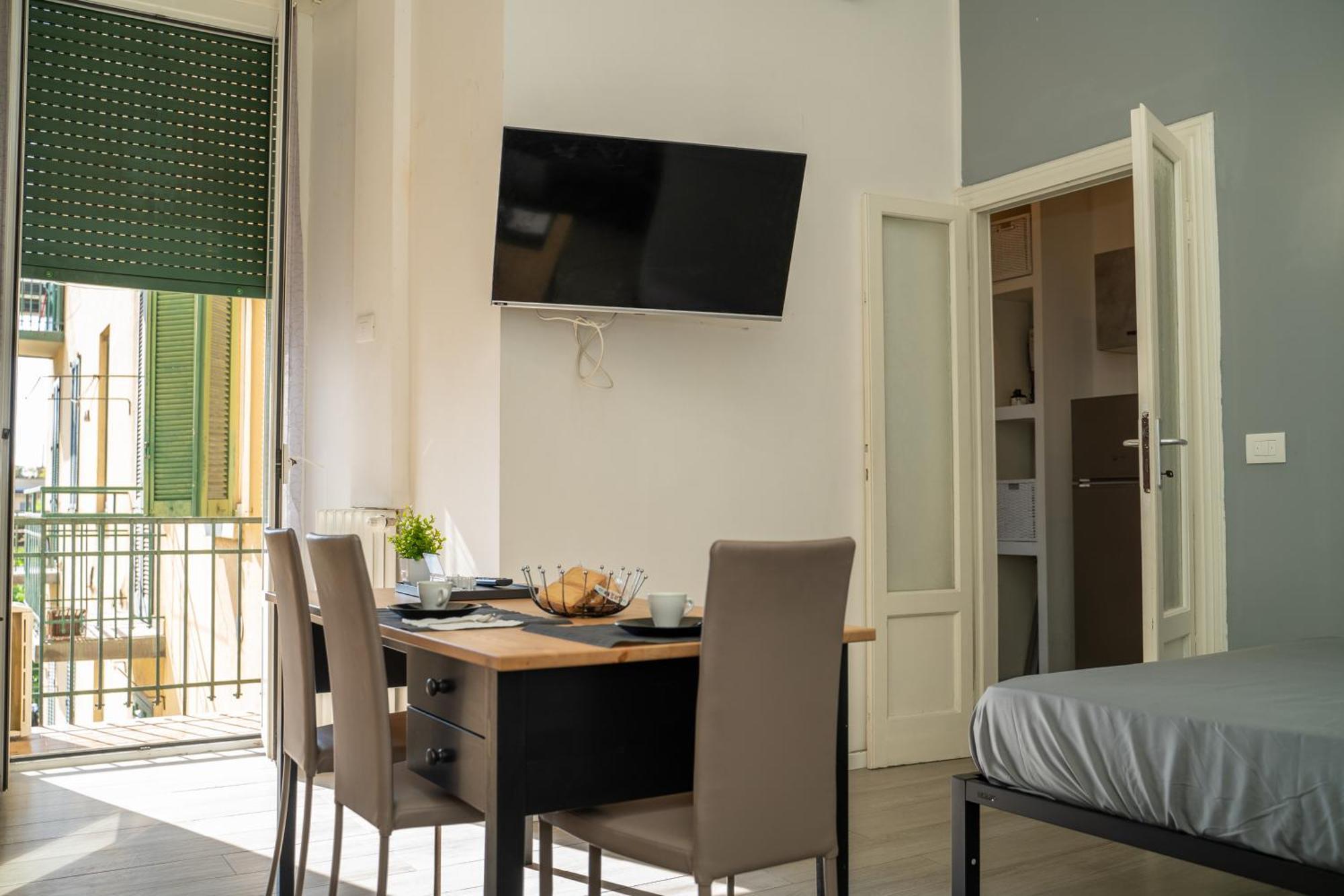 Near Metro-m5 Apartment Mailand