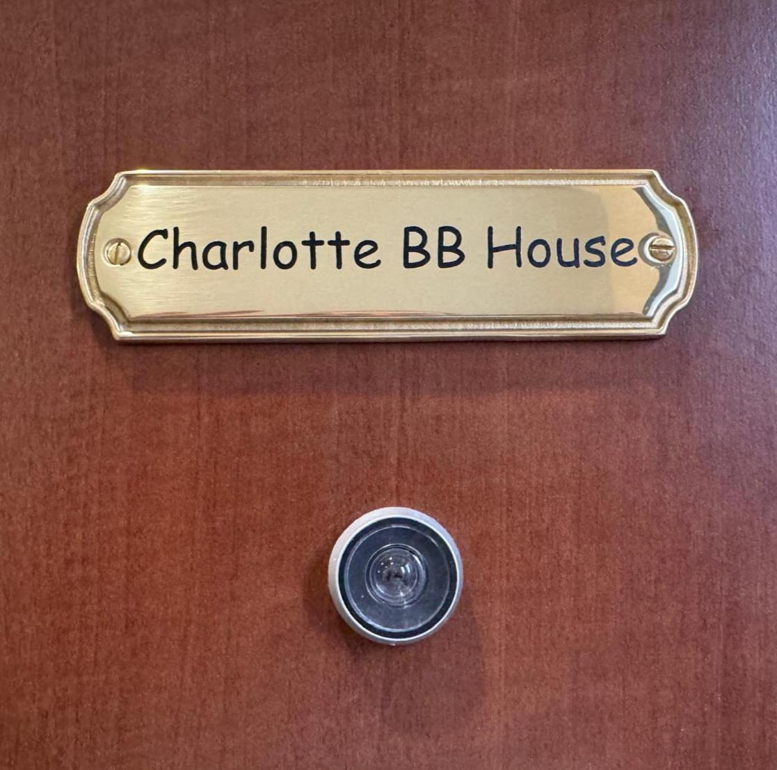 Charlotte Bb House Milão