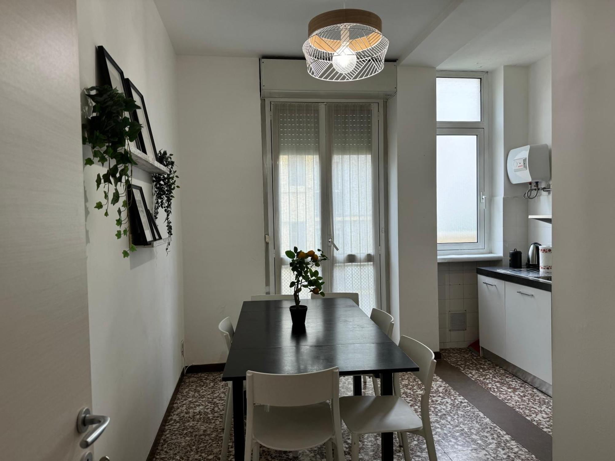 Apartment Grande Vicino Il Centro E Aeroporto-6pax Mailand