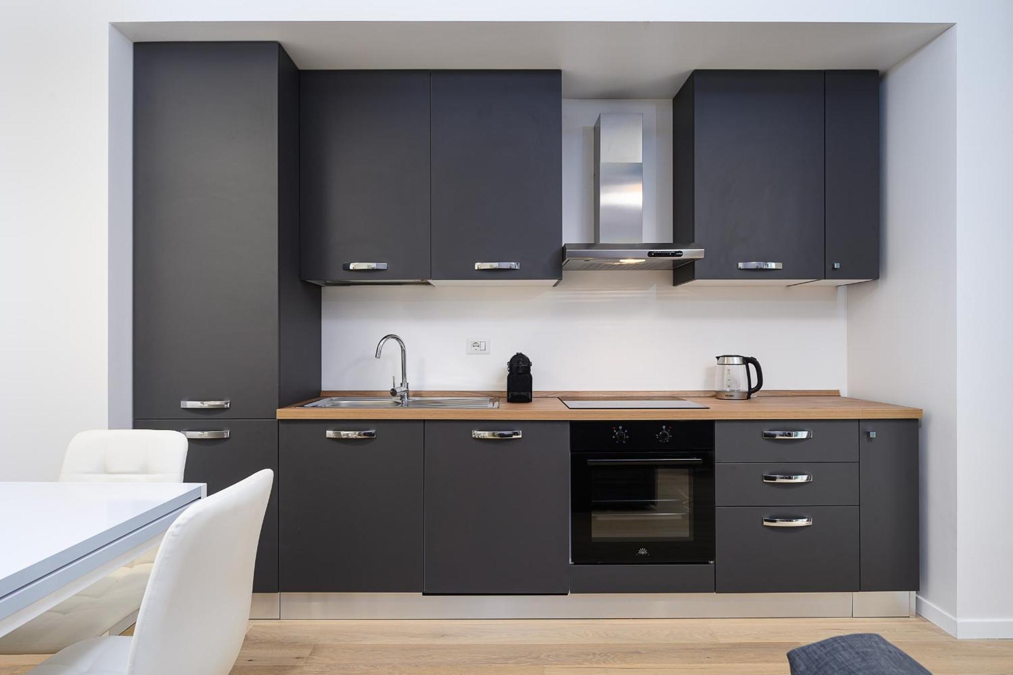In Porta Garibaldi & Chinatown - Center Well Connected Apartment