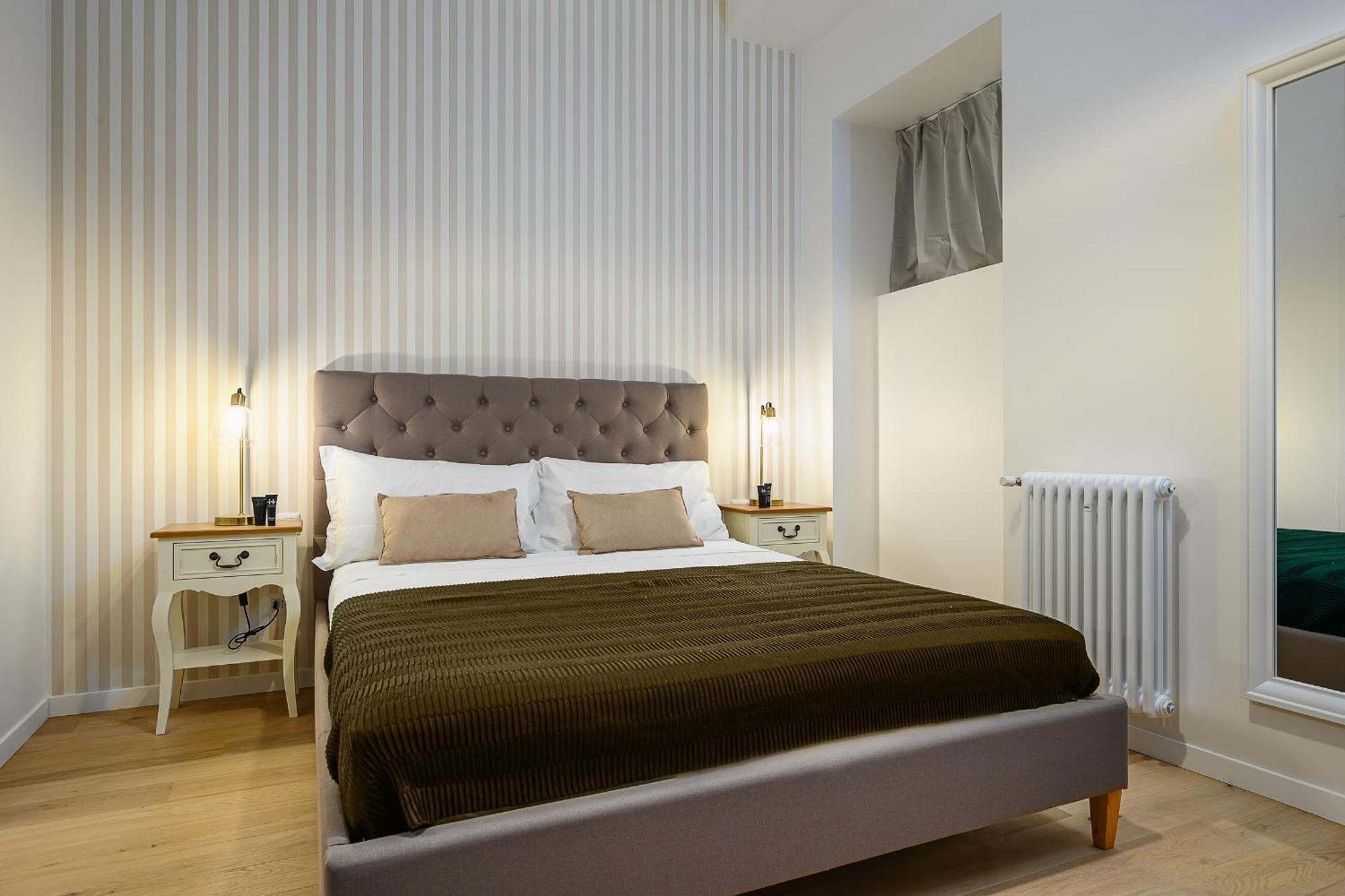Apartment In Porta Garibaldi & Chinatown - Center Well Connected *