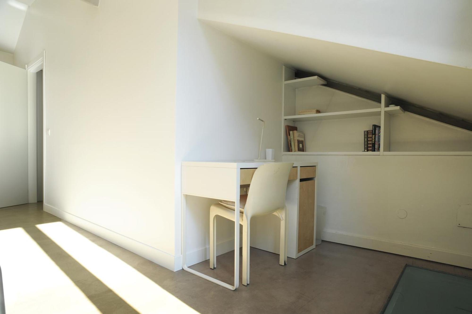 Sant Ambrogio With Private Terrace In Shared Flat * Mailand