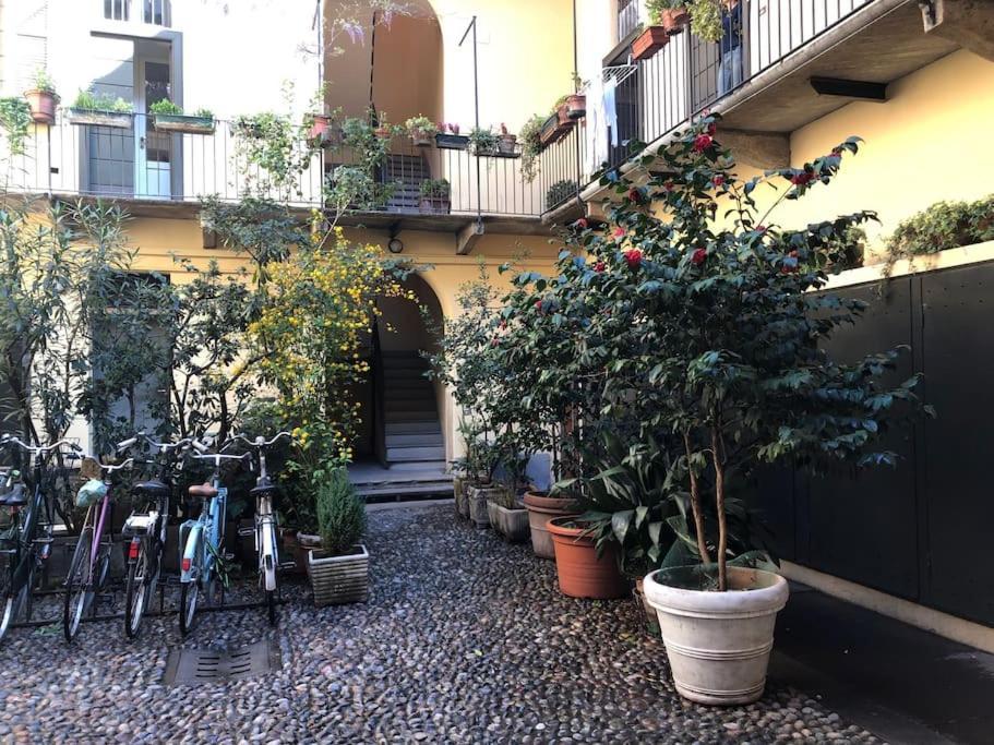 Cozy Loft Near Navigli, Close To Duomo And Bocconi - Italy Flat Vacation Apartamento Milão