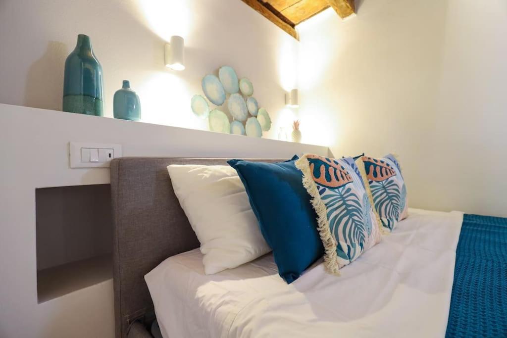 Cozy Loft Near Navigli, Close To Duomo And Bocconi - Italy Flat Vacation Apartamento Milão