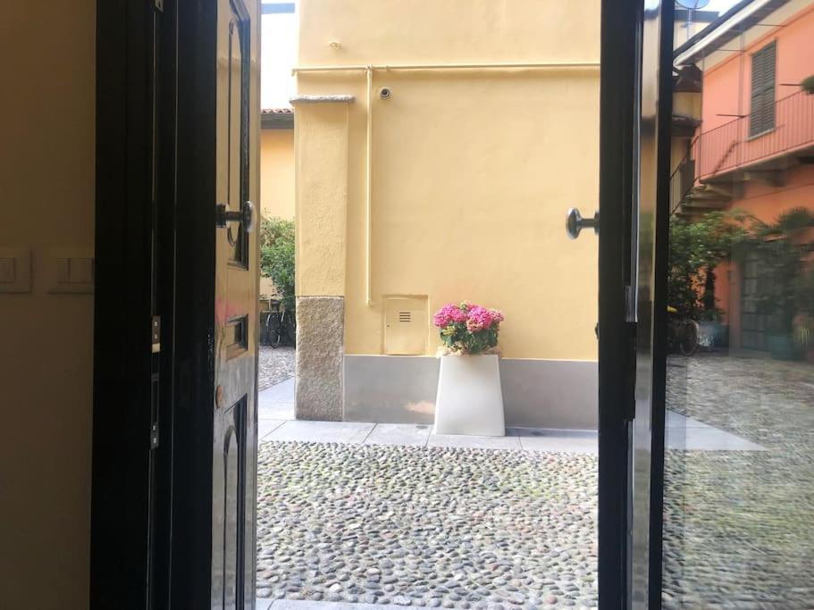 Cozy Loft Near Navigli, Close To Duomo And Bocconi - Italy Flat Vacation Milão