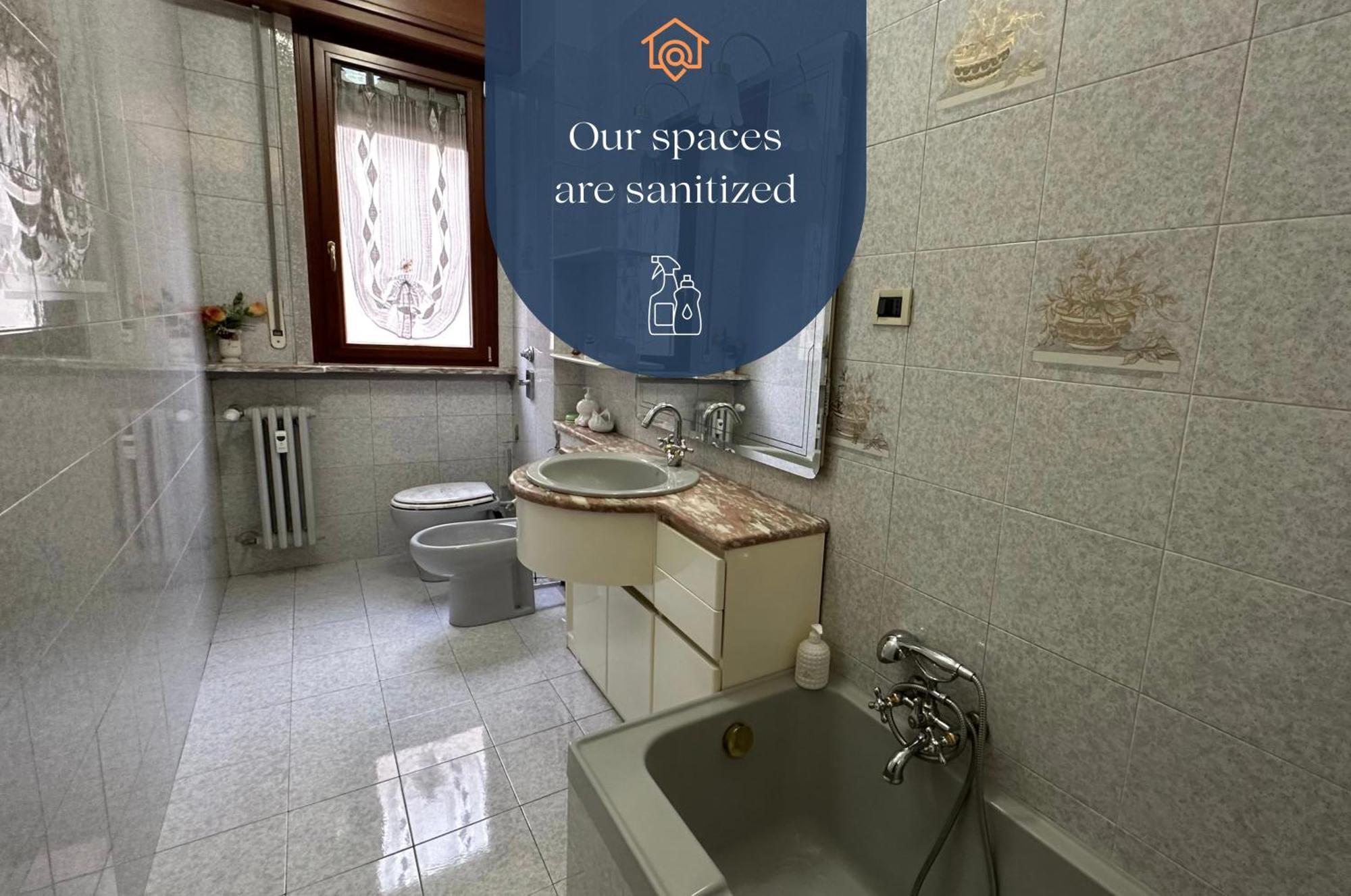 Dehomes - Two Bedrooms, Terrace, Wi-fi, Tram To Centre & Rho Fiera