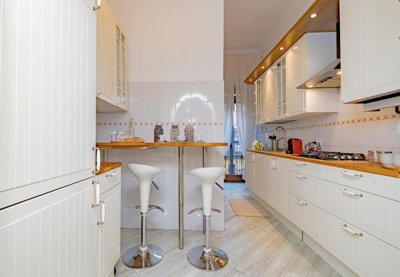 Turrohouse-Duomo 12 Minutes Away Apartment Milan