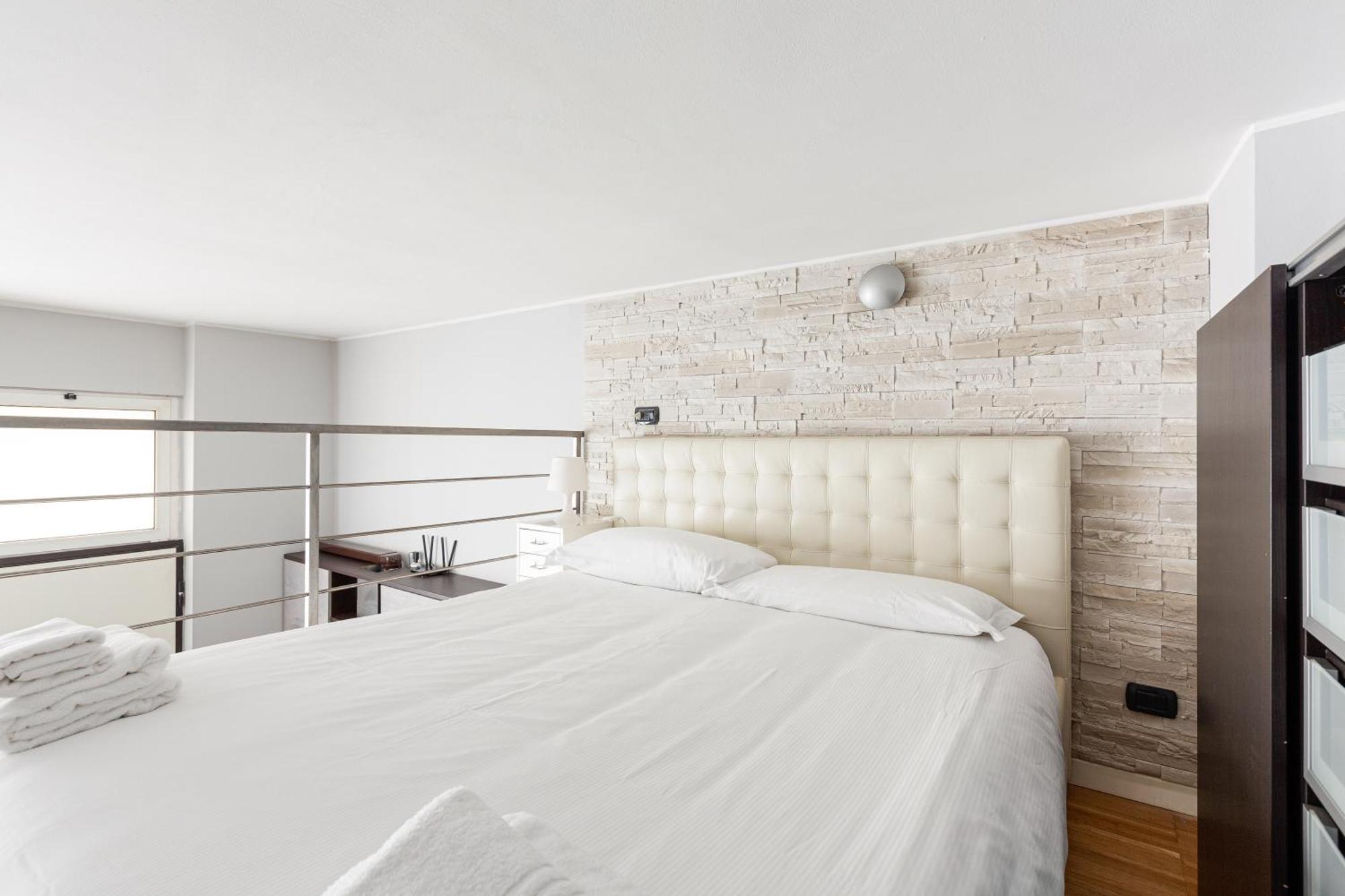 - Gorla M1 Modern Studio! Apartment *