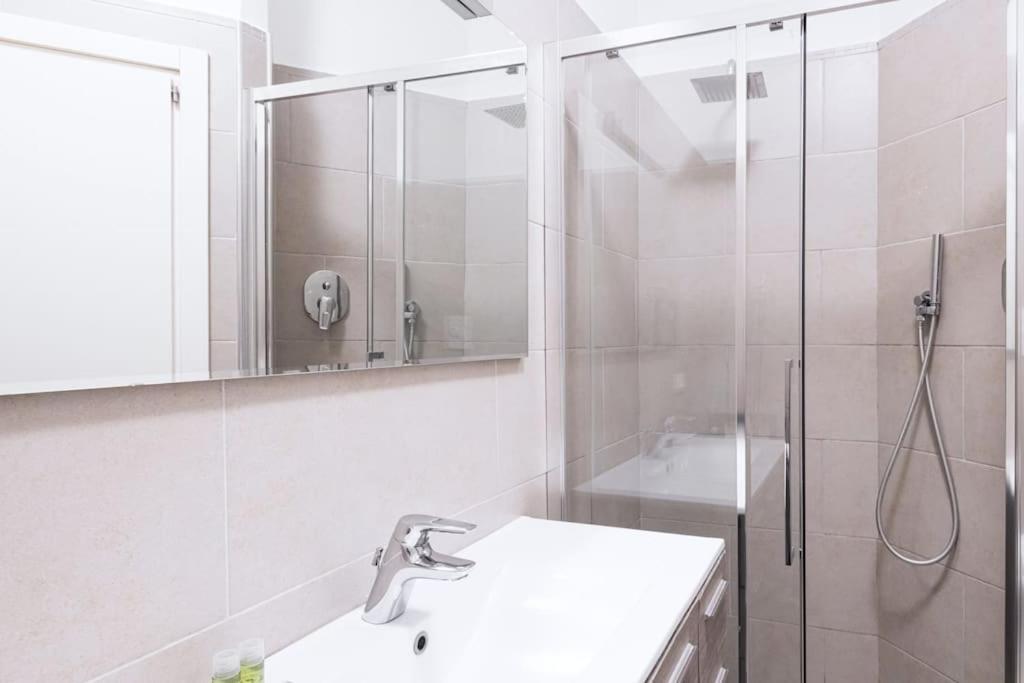 Apartamento Easylife - Cozy Flat In Porta Venezia Milão