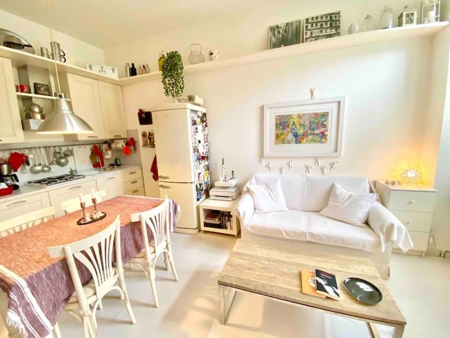 Garden View, Free Parking And Checkout In The Afternoon Apartment Mailand